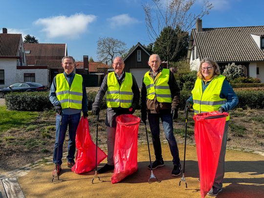 college helpt bij landelijke opschoondag
